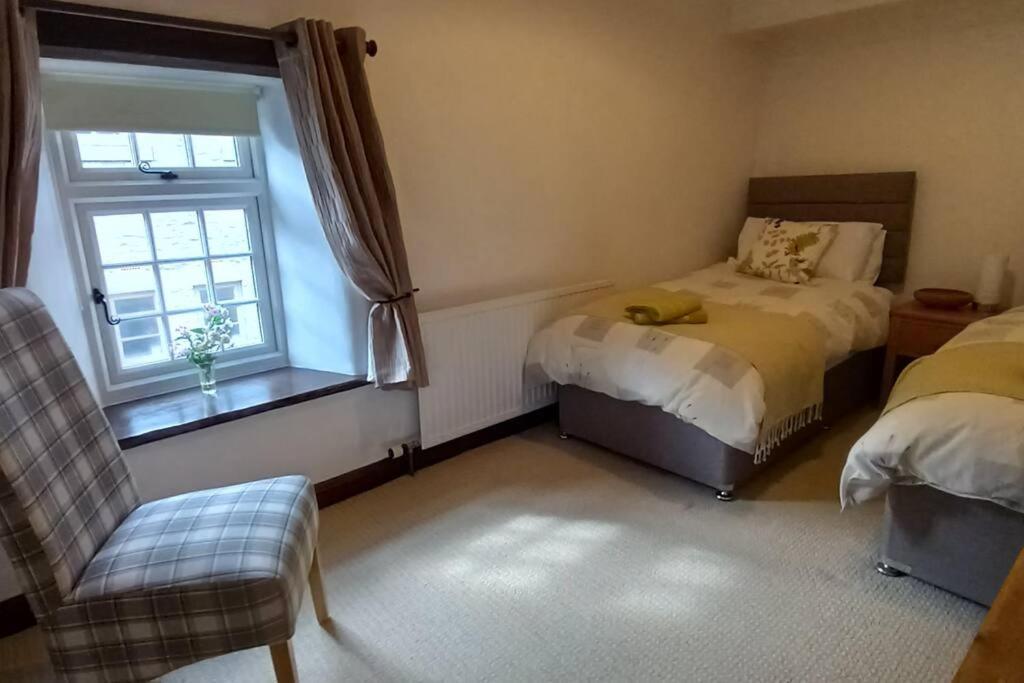 Peak District - 1 Harrow Cottage - Great Longstone ภายนอก รูปภาพ